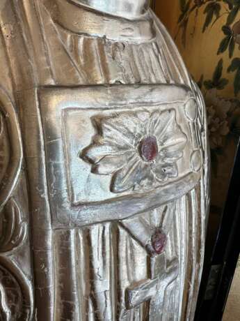 Late 17th Century Reliquary Bust of a Bishop in Gilded Wood Bois laqué 17th century - photo 9