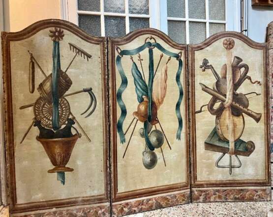 18th Century French Antique Paravent Screen with Three Leaves Lacquered wood Louis XIV - Regency 18th century - photo 8
