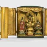 Drei buddhistische Altarschreine aus Holz Lackdekor, Vergoldung und Fassung - Foto 1