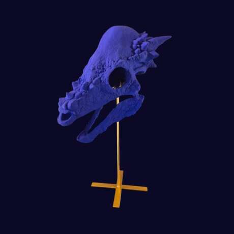 Blue Reverie 3 on a Base Sculptural Replica of a skull 21st Century Resin 20th century - photo 8