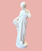 Marmor. Young woman with jug, Carrara marble, signed Bonnal, early 20th century
