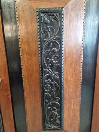 Large mahogany cabinet Mahogany Baroque 20th century - photo 2