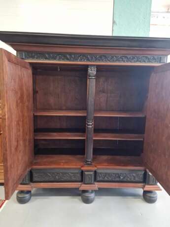 Large mahogany cabinet Mahogany Baroque 20th century - photo 5