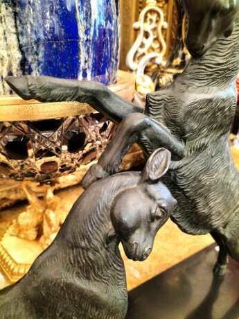 Dynamic Animal Sculpture of Goats in Bronze 20th Century Bronze Empire 20th century - Foto 15