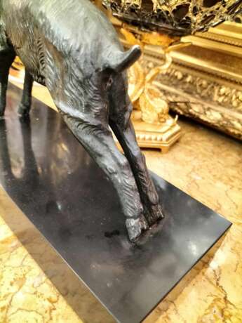 Dynamic Animal Sculpture of Goats in Bronze 20th Century Bronze Empire 20th century - Foto 17
