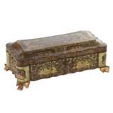 Game box covered with black and gold lacquer. China Canton 19th century. Pearl Chinoiserie 19th century - photo 1