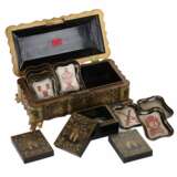 Game box covered with black and gold lacquer. China Canton 19th century. Pearl Chinoiserie 19th century - photo 5