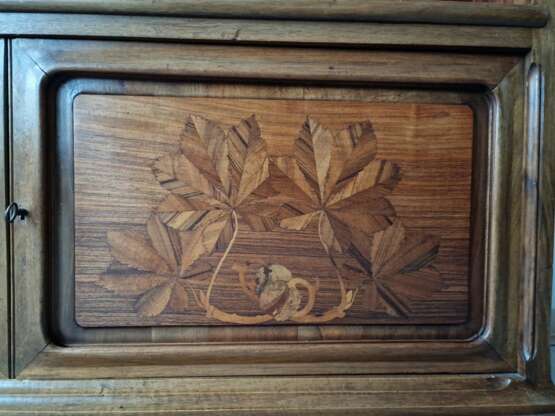 Art Nouveau cabinet Walnut Art Nouveau At the turn of 19th -20th century - photo 2