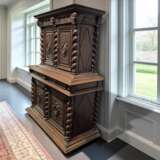 French Renaissance Revival Carved Oak Buffet &agrave; Deux Corps 19 Century Дерево 19th century г. - фото 8