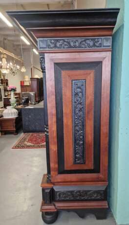 Large mahogany cabinet Mahogany Baroque 20th century - photo 8