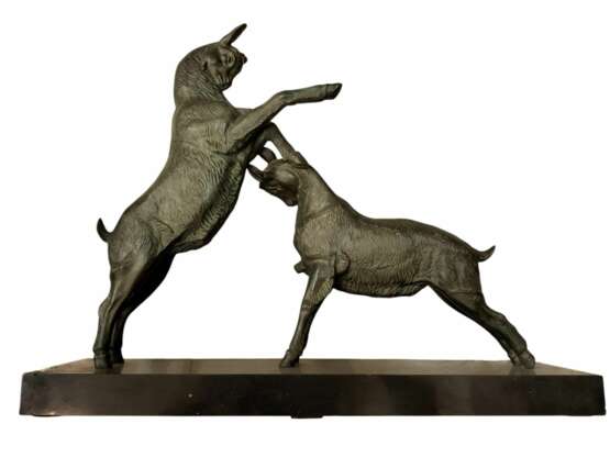 Dynamic Animal Sculpture of Goats in Bronze 20th Century Bronce Empire 20th century - photo 7