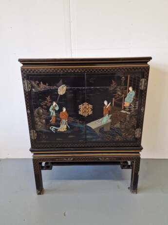 Oriental style cabinet Lacquered wood Asian Art Mid-20th century - photo 8