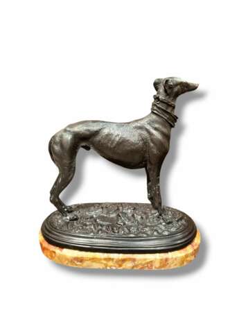 19th Century Statue of a Greyhound in Bronze in the Style of Pierre-Jules M&ecirc;ne Bronze 19th century - photo 11