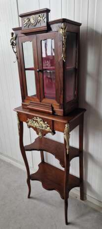 Restored antique display case with beautiful bronze elements Walnut Eclecticism 19th century - photo 7