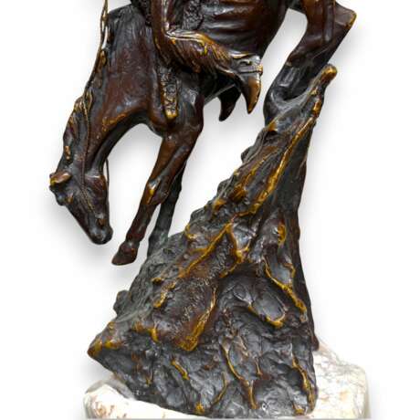 Frederic Remington Bronze Sculpture &ndash; &ldquo;The Mountain Man&rdquo; 20th Century Marble 20th century - photo 7