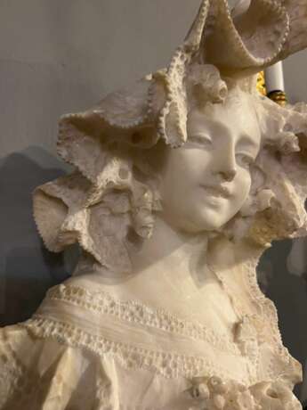 19th Century Bust of a Young Lady in White Marble by Flli Romanelli Marble 19th century - photo 12