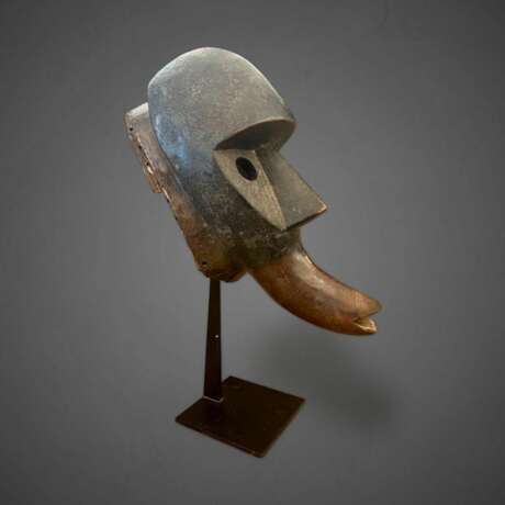 Dan Mask from Ivory Coast Africa 1950 Lacquered wood Mid-20th century - photo 7