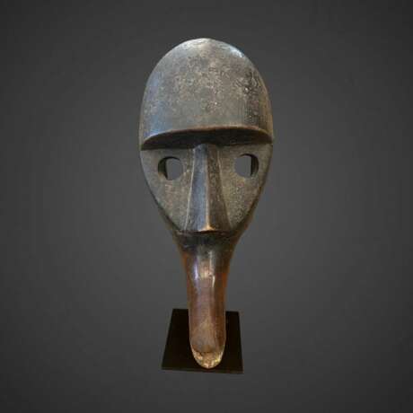 Dan Mask from Ivory Coast Africa 1950 Lacquered wood Mid-20th century - photo 9
