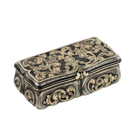 Russian silver snuffbox with gold decor. Mid 19th century. Silver 84 Gilding Neo-baroque Mid-19th century - photo 1