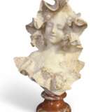 19th Century Bust of a Young Lady in White Marble by Flli Romanelli Marmor 19th century - Foto 6