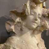 19th Century Bust of a Young Lady in White Marble by Flli Romanelli Marmor 19th century - Foto 12