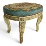 Tabouret en bois laqu&eacute; de style Transition Louis XV du XIXe si&egrave;cle Bois laqué 19th century - photo 3