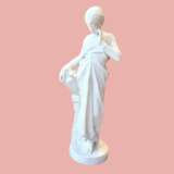 Young woman with jug Carrara marble signed Bonnal early 20th century Marble 19th century - photo 7