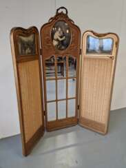 Antique screen