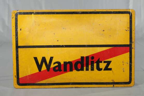 Zwei Verkehrsschilder - photo 3