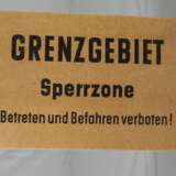 Zwei Verkehrsschilder - photo 4