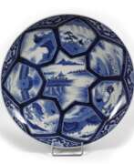 Asian products and art. Zierplatte China
