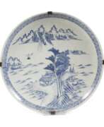 Asian products and art. Zierteller