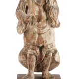 Geschnitzte Figur des Guandi - photo 1