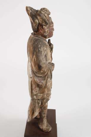 Geschnitzte Figur des Guandi - photo 4