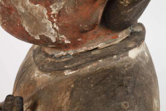 Geschnitzte Figur des Guandi - photo 8