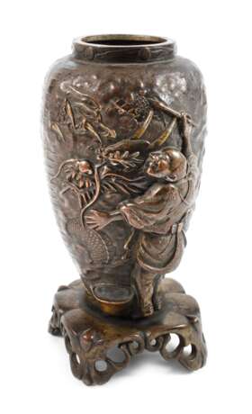Bronzevase - photo 1