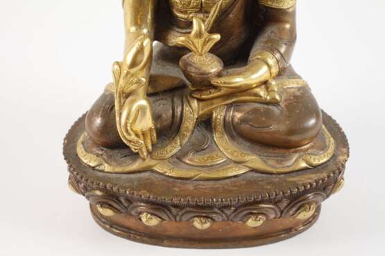 Bronzeplastik Buddha Shakyamuni - photo 1