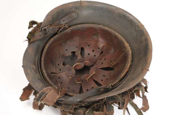 Stahlhelm 2. Weltkrieg mit Tarnnetz - photo 3