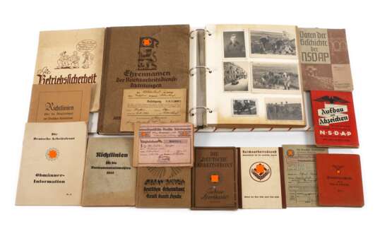 Konvolut Fotos und Papiere 3. Reich - Foto 1
