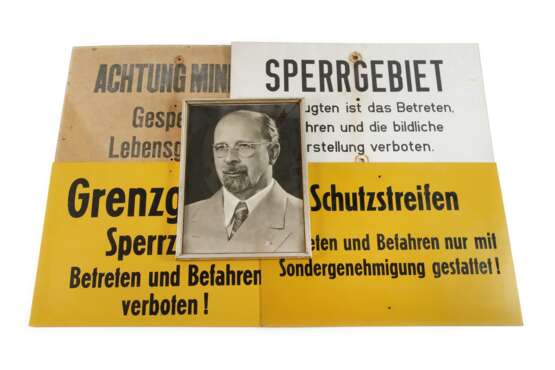Vier Grenzschilder DDR - Foto 1