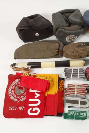 Konvolut Orden, Effekten und Ausrüstung DDR - Foto 2