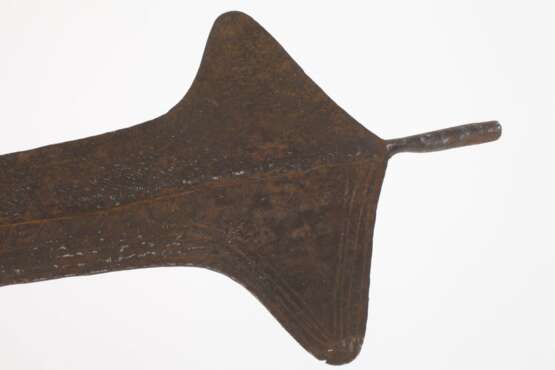 Zweimal Eisengeld in Speerform, Afrika - photo 2