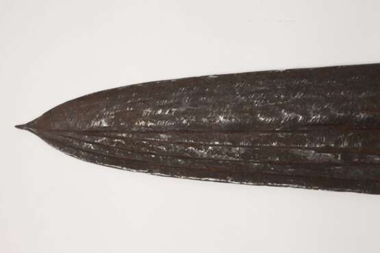 Zweimal Eisengeld in Speerform, Afrika - photo 4