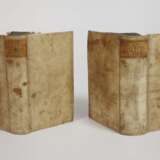 Zwei Bände Wappenkunde 1701 - Foto 2