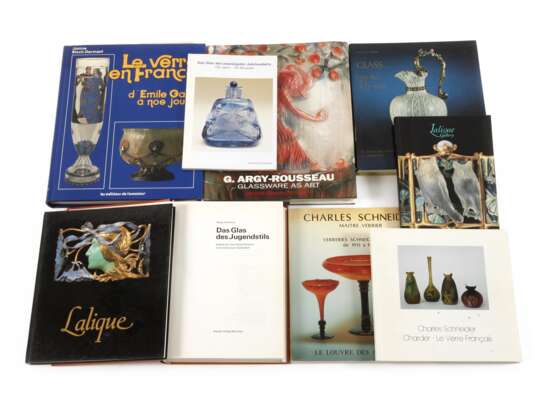 Neun Fachbücher Jugendstilglas - photo 1