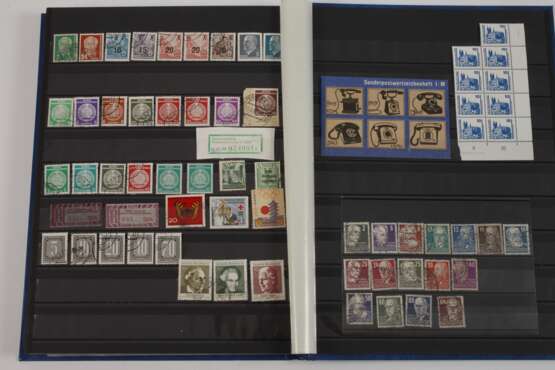 Konvolut Briefmarken DDR - Foto 6