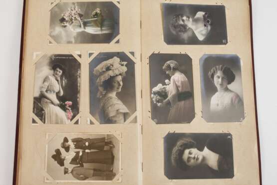 Postkartenalbum Kitsch - photo 3
