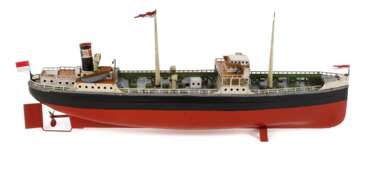 Fleischmann Tanker &quot;Esso&quot;