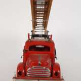 Hedo großer Feuerwehr-Leiterwagen und Zapfsäule - photo 6