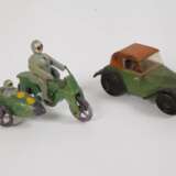 Sammlung Miniatur-Spielzeug im Setzkasten - photo 6